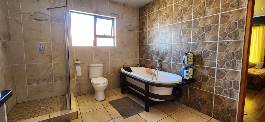 4 Bedroom Property for Sale in Baillie Park North West